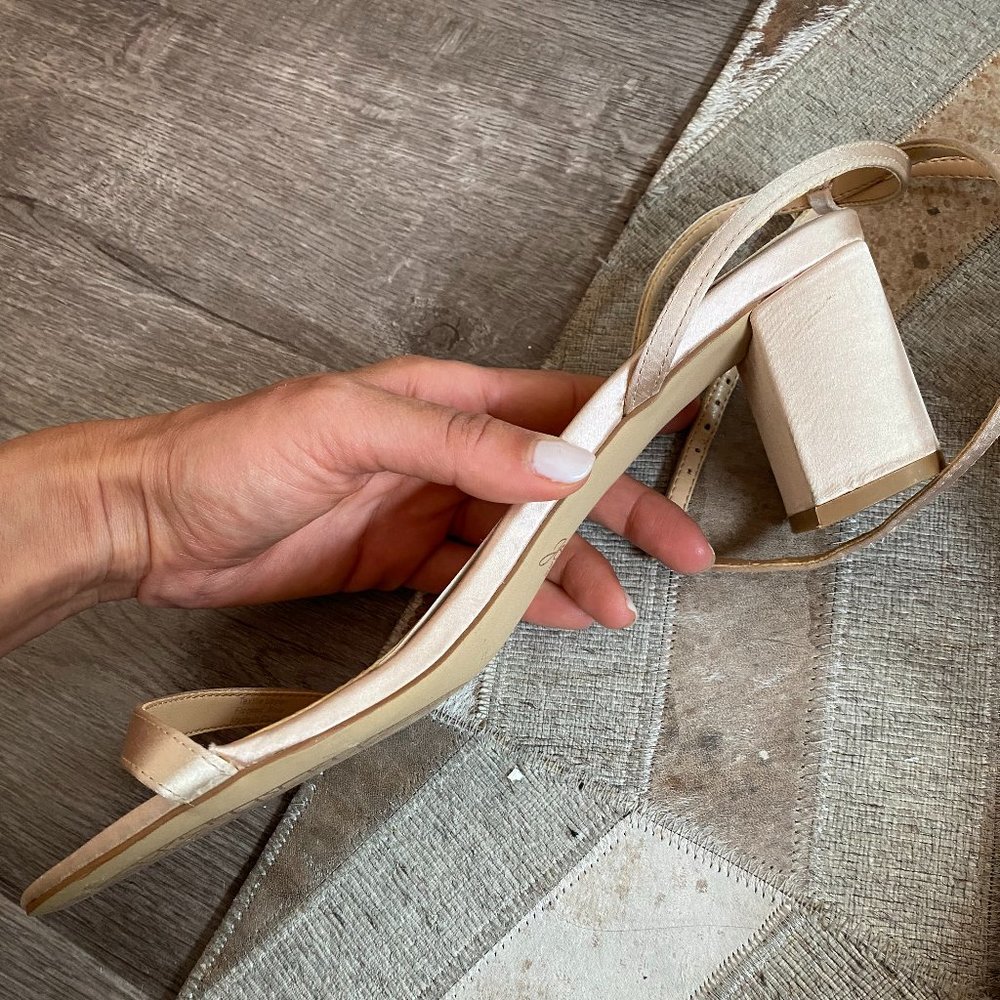 Rose gold 2.5 inch heels! Size 9